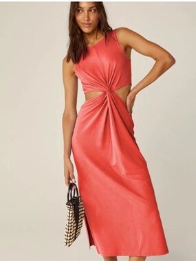 NWOT Beyond Yoga Around The World Front Twist Midi Dress - Size Small - Coral